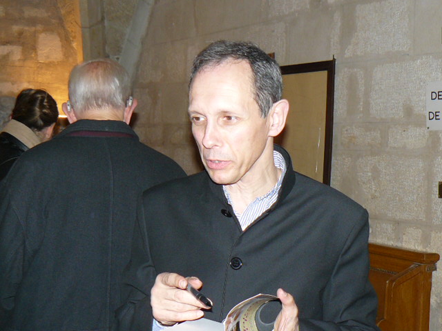 lecrivain_michael_de_saint-cheron_salle_petrarque